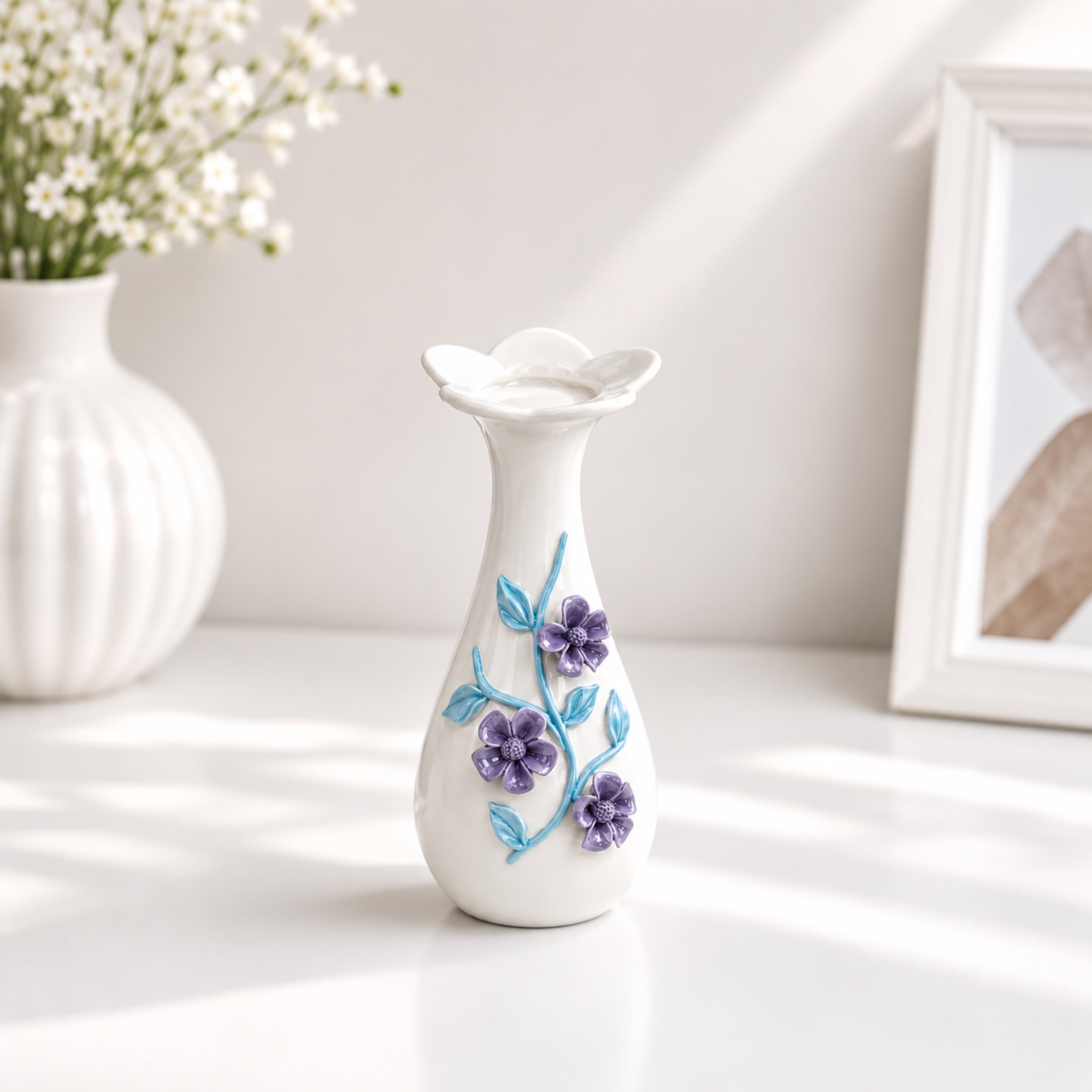 Elegant Handcrafted Ceramic Flower Vase – White Floral Decorative Vase for Modern Home Décor