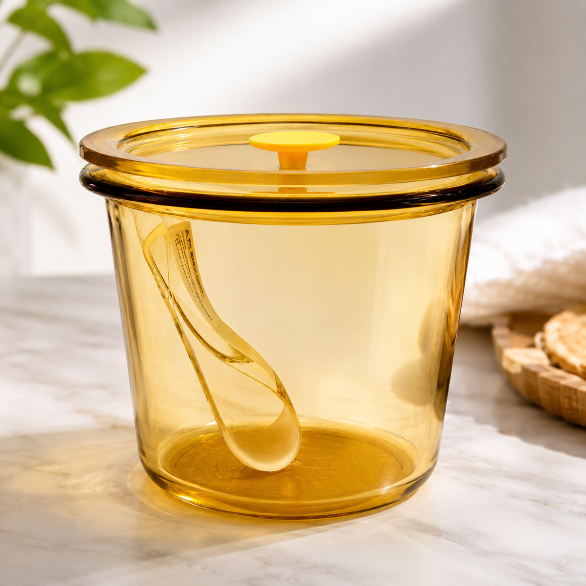 Amber Glass Kitchen Canister with Airtight Lid and Matching Scoop – Retro Food Storage Jar for Coffee, Sugar, and Flour