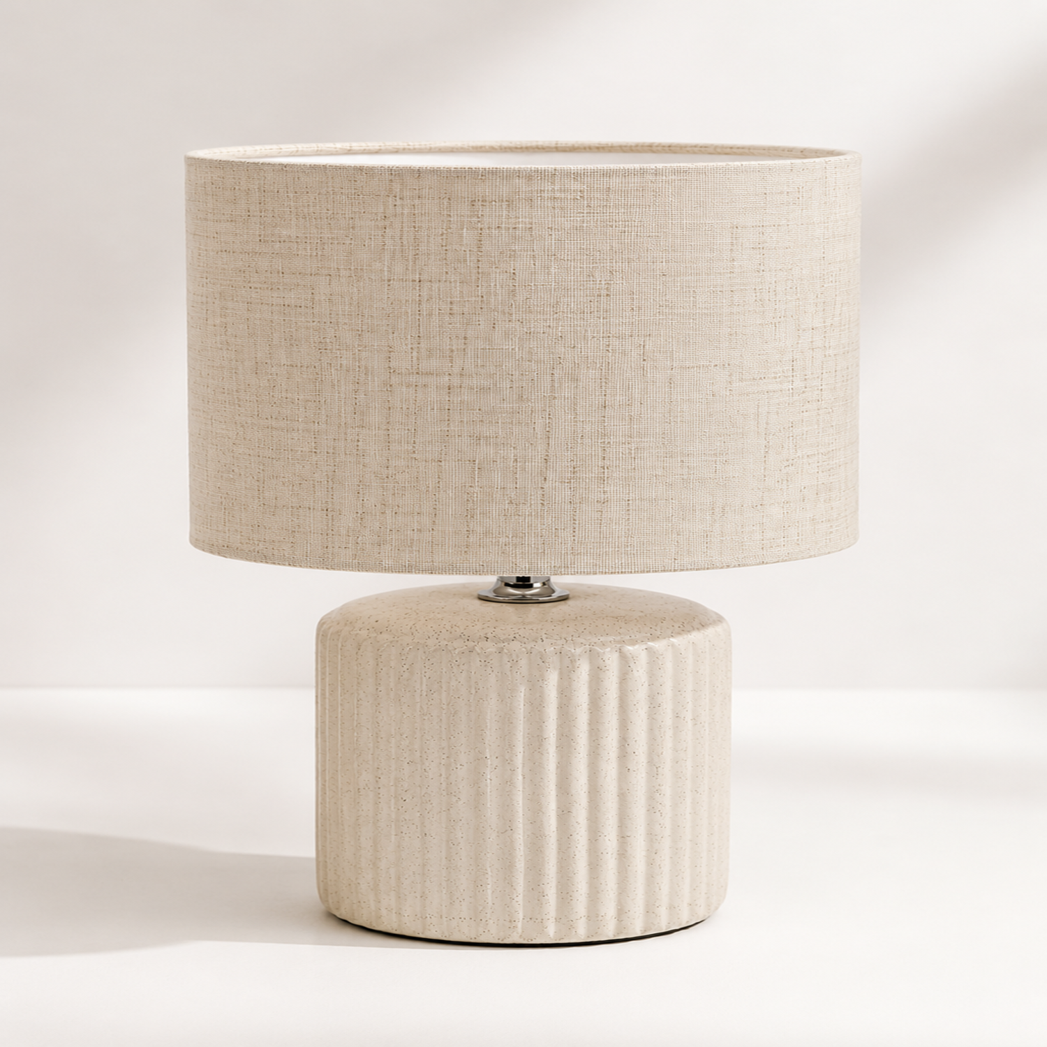 Modern Ceramic Table Lamp – Minimalist Ribbed Bedside Lamp with Linen Shade for Home Décor